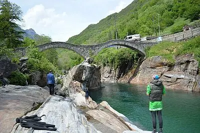 Fotografie z článku 61
