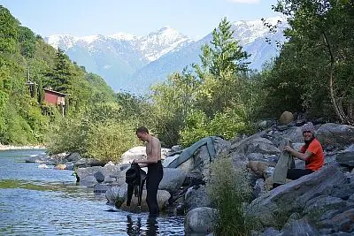 Fotografie z článku 80