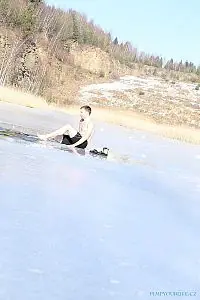 Fotografie z článku 19