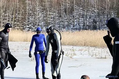 Fotografie z článku 49
