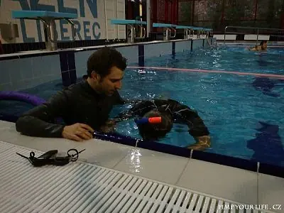 Fotografie z článku 6