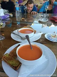 Fotografie z článku 12