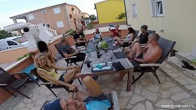 Fotografie z článku 80