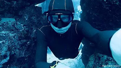Fotografie z článku 103