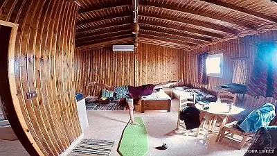Fotografie z článku 33
