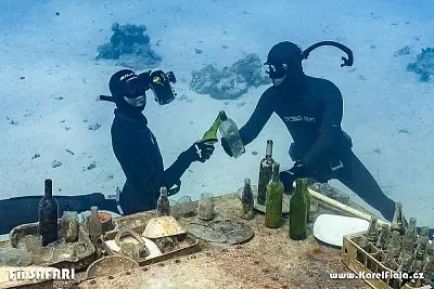 Fotografie z článku 230