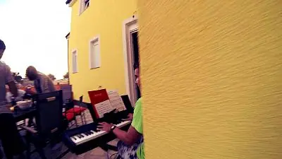 Fotografie z článku 9