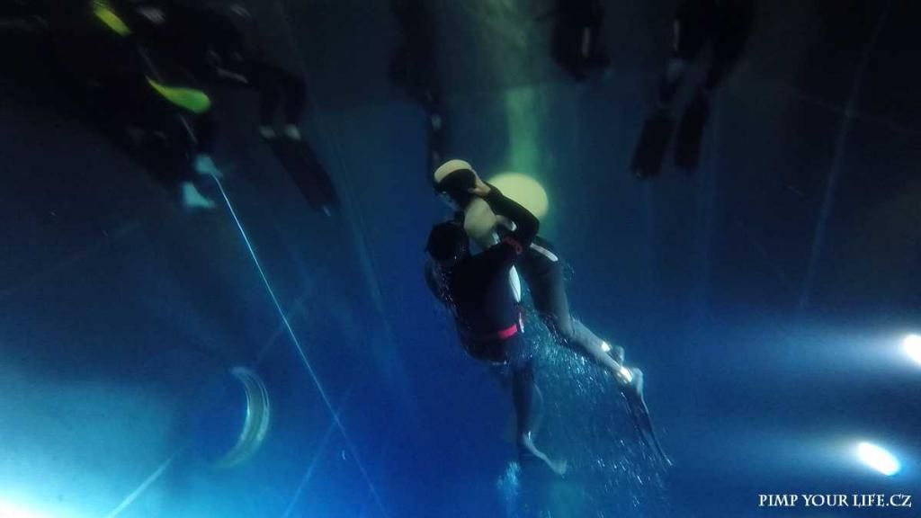 Tak trochu o kurzu v bazéně - Freediving level 1