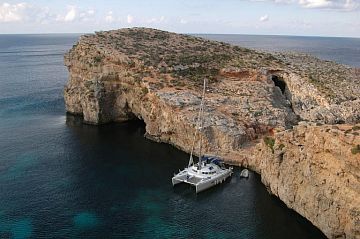 Malta, katamarán Valhala