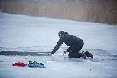 milicin-under-ice-2018-16