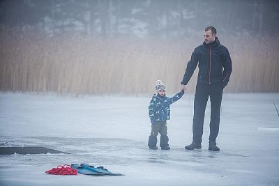 milicin-under-ice-2018-18